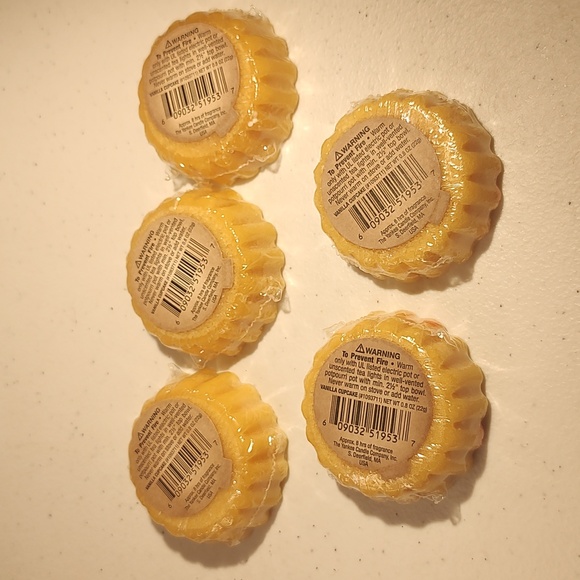 Yankee Candle Lot Of 5 Vanilla Cupcakes Wax Melts They Have Some Color … - Picture 3 of 3